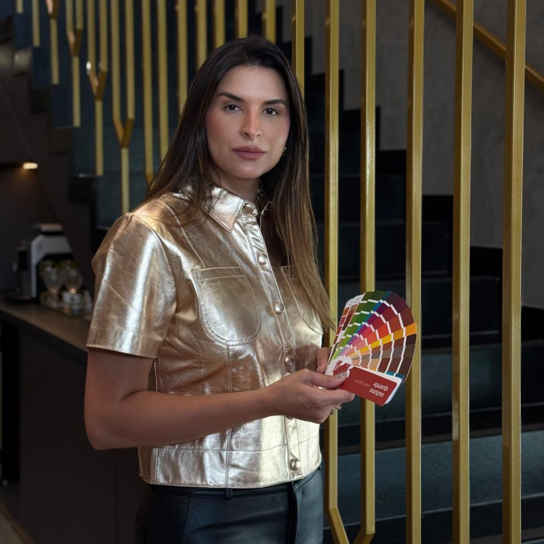 Marcella Barros, especialista em coloração pessoal